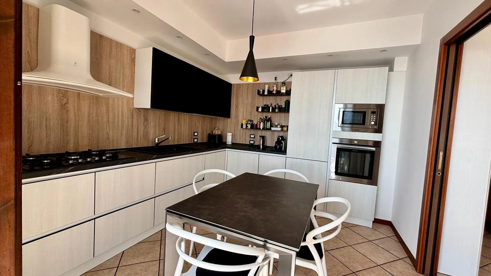 Casa Vacanza Monalba Sul Lago D'Iseo Predore Apartment