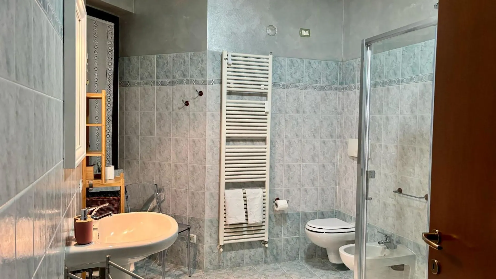 Casa Vacanza Monalba Sul Lago D'Iseo Predore Italy